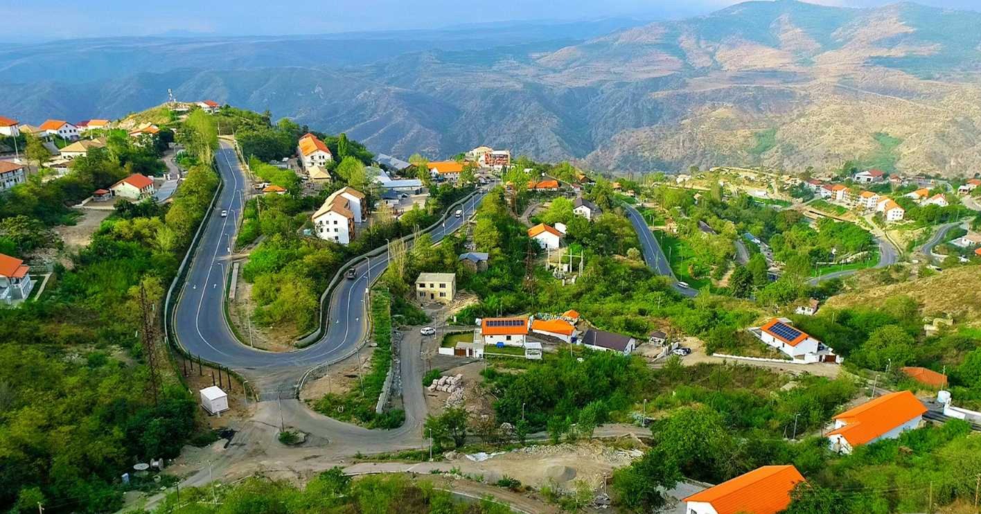 “Azad olunmuş kəndlər ekologiya, iqtisadi funksional model və mədəni dəyərlər baxımından yeni nümunədir” - ŞƏRH