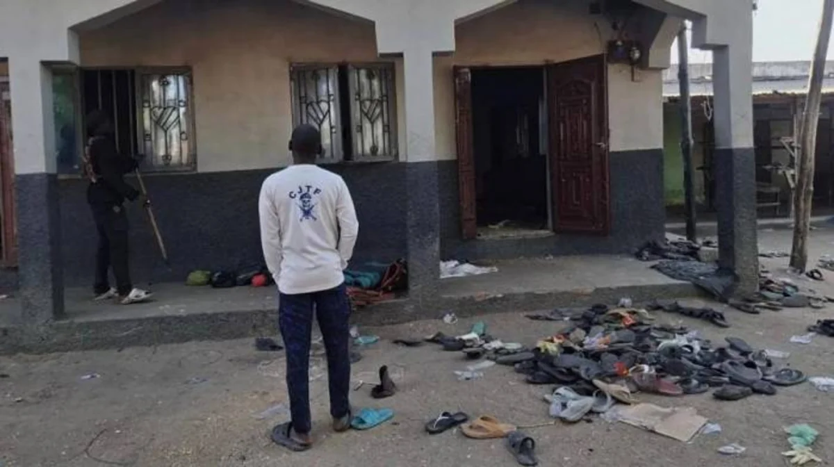Nigeriyada bazara endirilən aviazərbə nəticəsində azı 200 nəfər ölüb