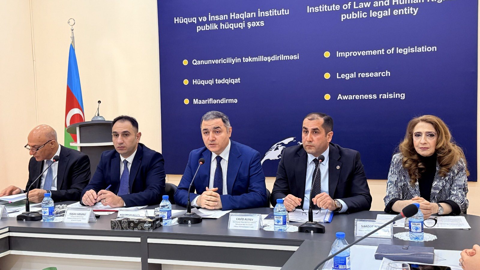 Hakim və vəkillərin etik davranışı mövzusunda məlumat sessiyası keçirilib - FOTO