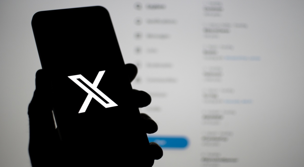 "X" sosial şəbəkəsinin işində problem yaranıb
