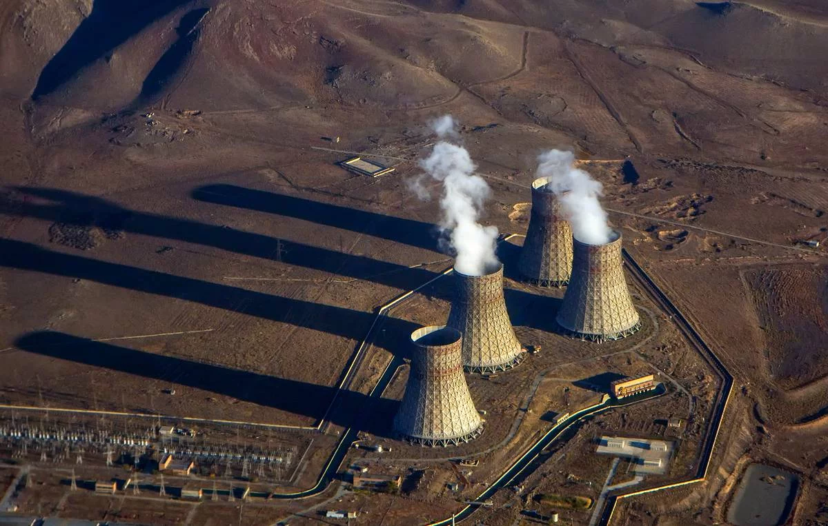 IEA: Yaxın Şərqdəki münaqişə zamanı 80-dən çox enerji obyekti zədələnib