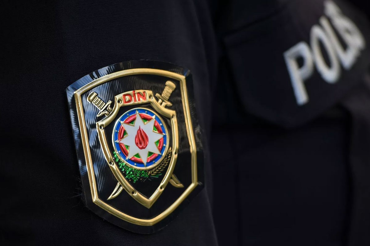 Təhdid xarakterli paylaşım edən məktəbli saxlanılıb