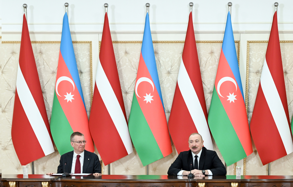 Azərbaycan və Latviya prezidentləri mətbuata bəyanatlarla çıxış ediblər - YENİLƏNİB 2