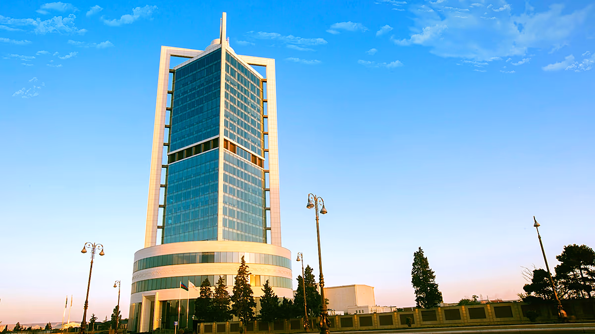 Neft Fondunun dövlət büdcəsinə transfertlərinin ümumi həcmi 173 mlrd. manatı ötüb