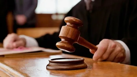 Məhkəmə müştərinin borcunu qohumlara açıqlayan bankı cəzalandırdı