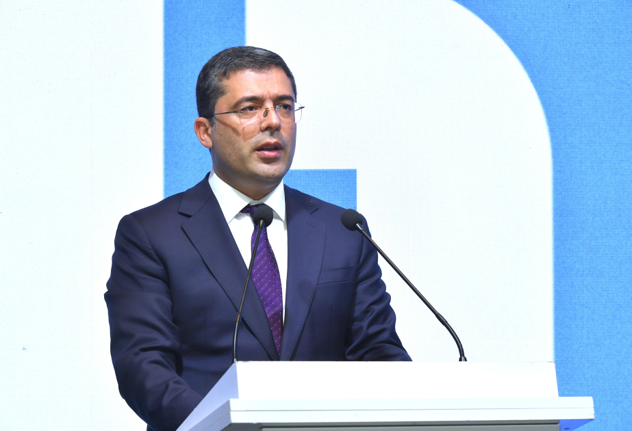 Əhməd İsmayılov: WUF13-ün Bakıda təşkili Azərbaycanın şəhərsalma sahəsində qazandığı uğurların yüksək qiymətləndirilməsinin göstəricisidir