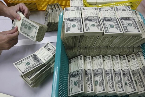 "Fitch": ABŞ-nin dövlət borcu ÜDM-in 120%-ni keçə bilər