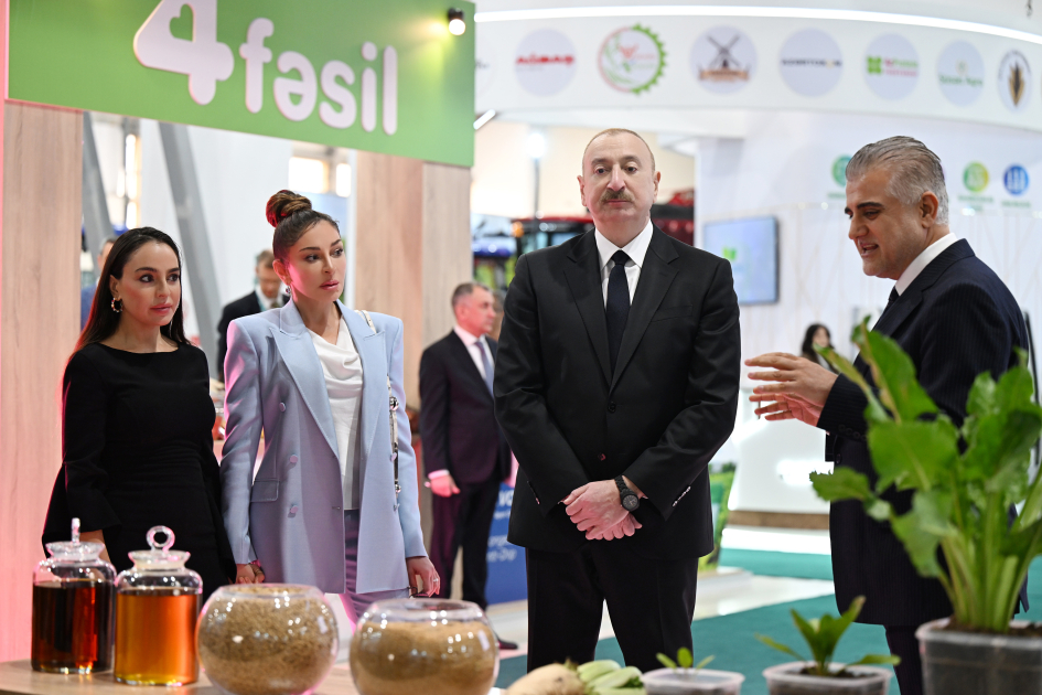 İlham Əliyev 19-cu “Caspian Agro Week” və 31-ci “InterFood Azerbaijan” sərgiləri ilə tanış olub - YENİLƏNİB 