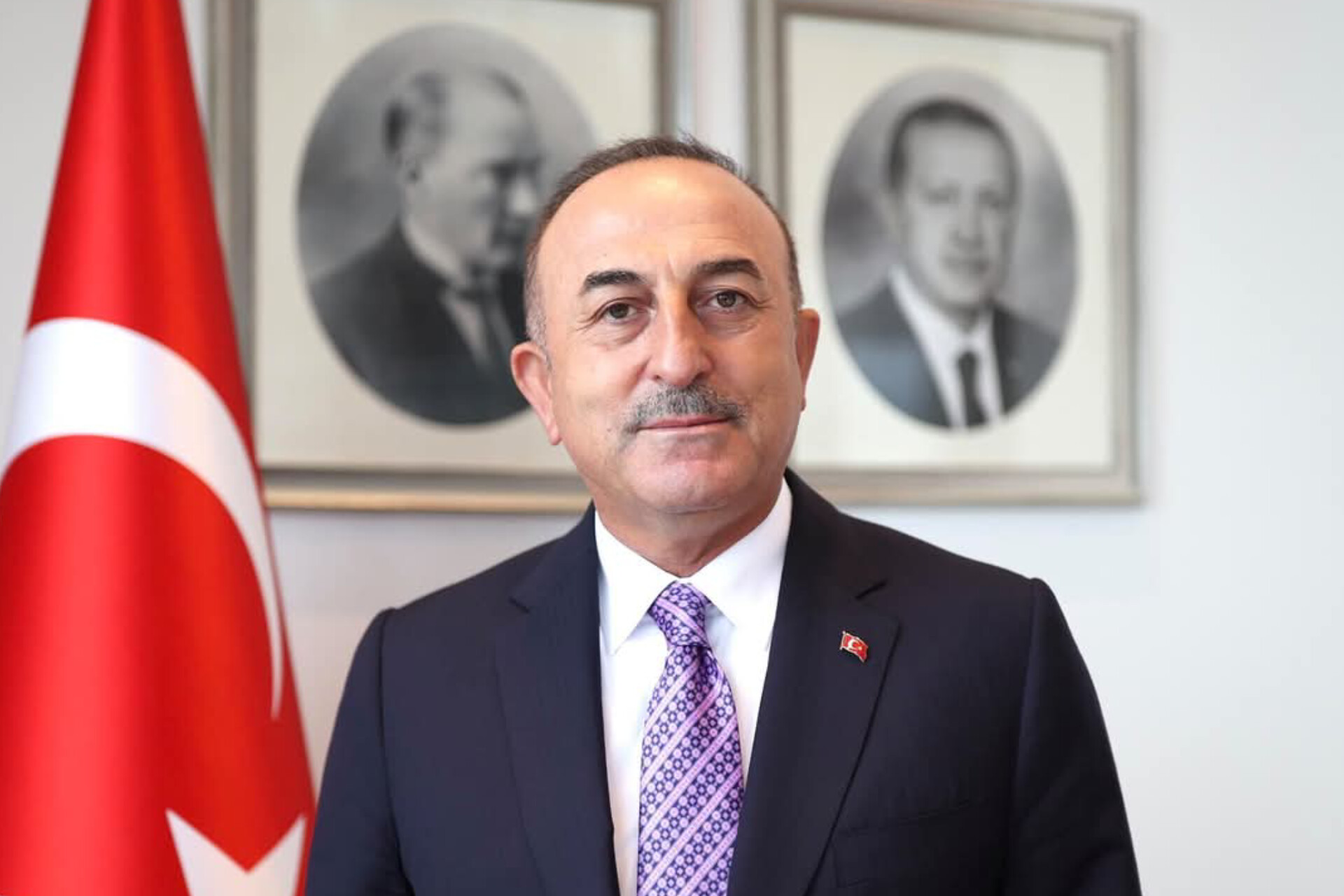 Mövlud Çavuşoğlunun qardaşını güllələyiblər - FOTO