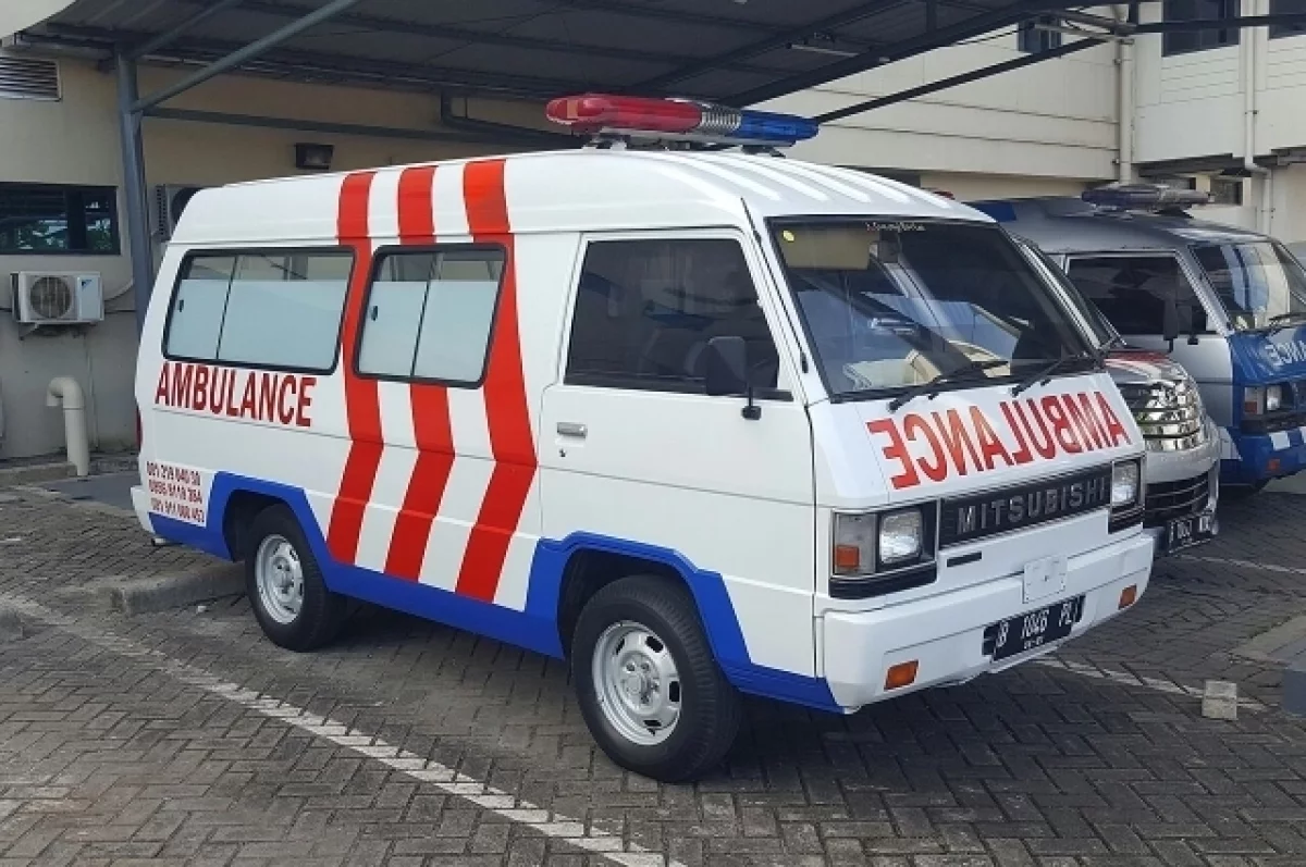 İndoneziyada avtobusla yanacaq daşıyan avtomobil toqquşdu, 16 nəfər öldü