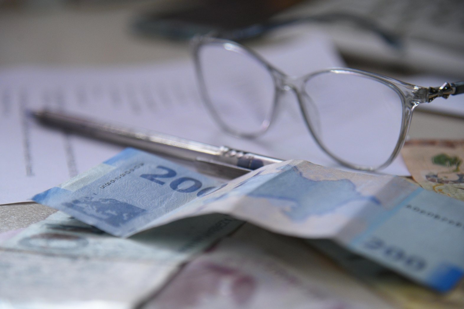 Elektron satınalmaların dəyəri 9%-dən çox artıb