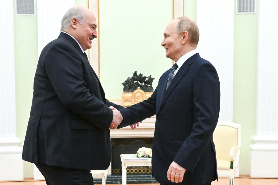 Putinlə Lukaşenko təhlükəsizlik və əməkdaşlığı müzakirə etdilər
