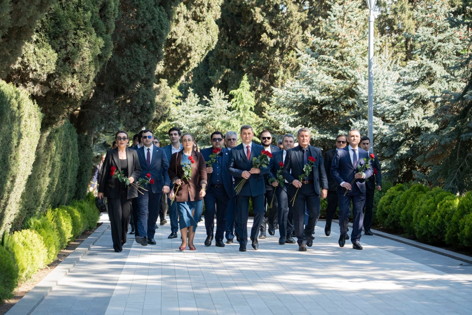 İCMA üzvləri Fəxri xiyabanı ziyarət ediblər - FOTO