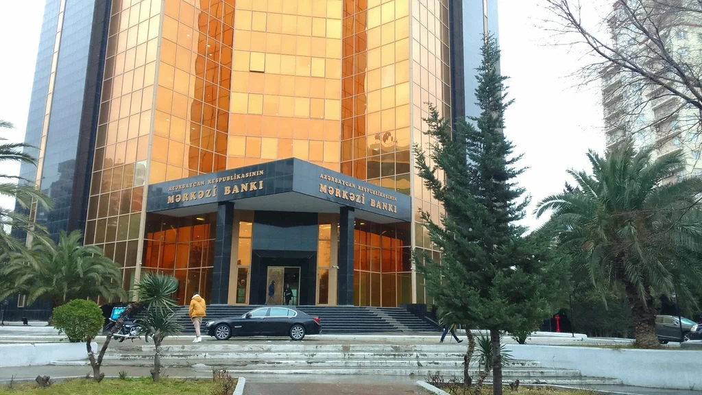 Azərbaycan Mərkəzi Bankında qadın işçilərin xüsusi çəkisi 38 %-i keçib