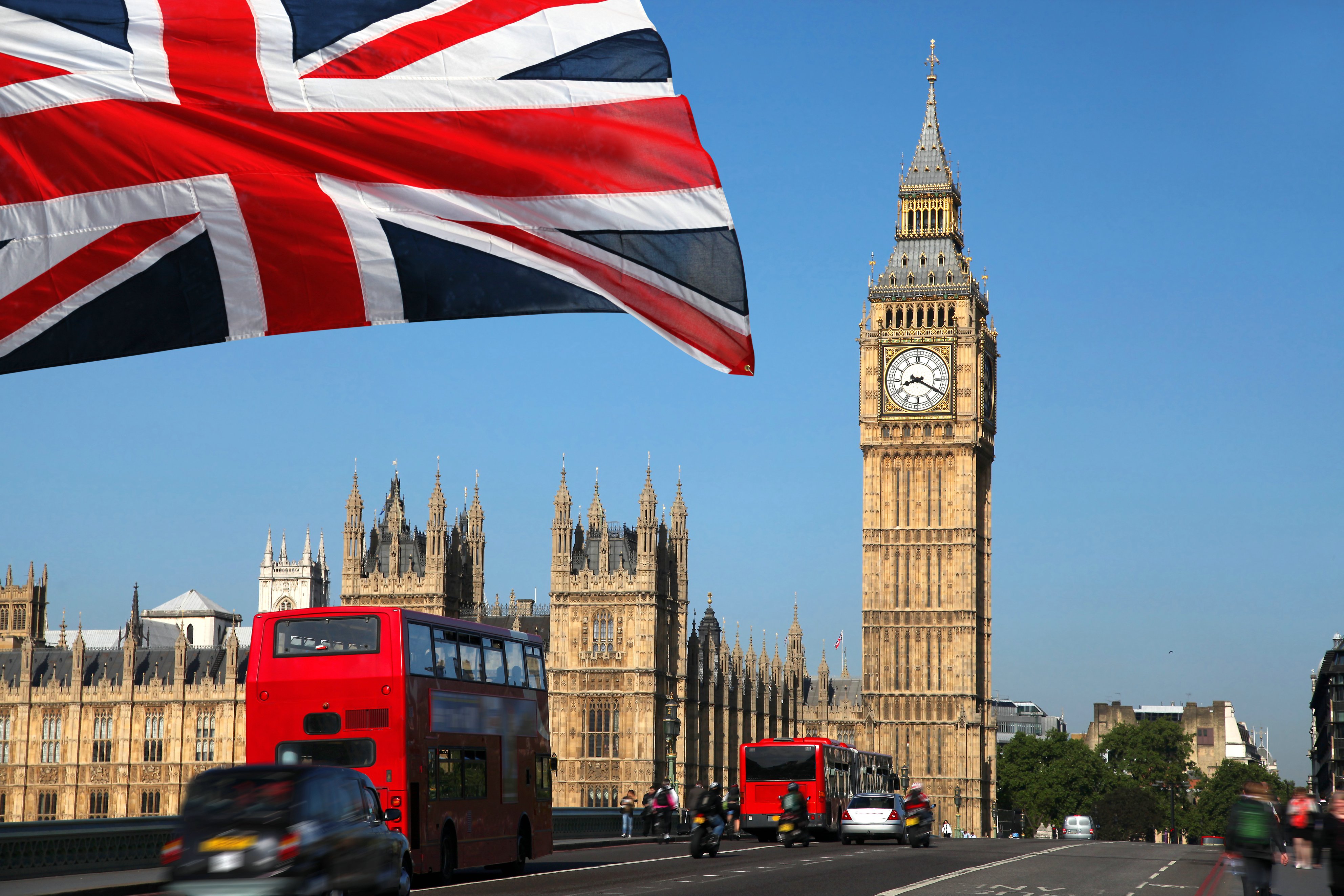 Böyük Britaniya iqtisadiyyatı böyüdü