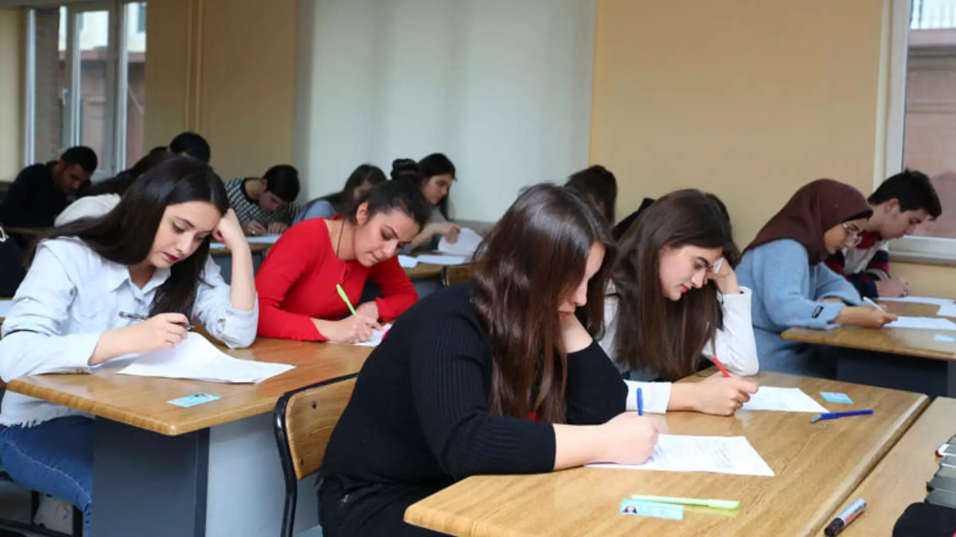 Mayın 17-də keçirilən buraxılış imtahanlarının düzgün cavabları açıqlanıb