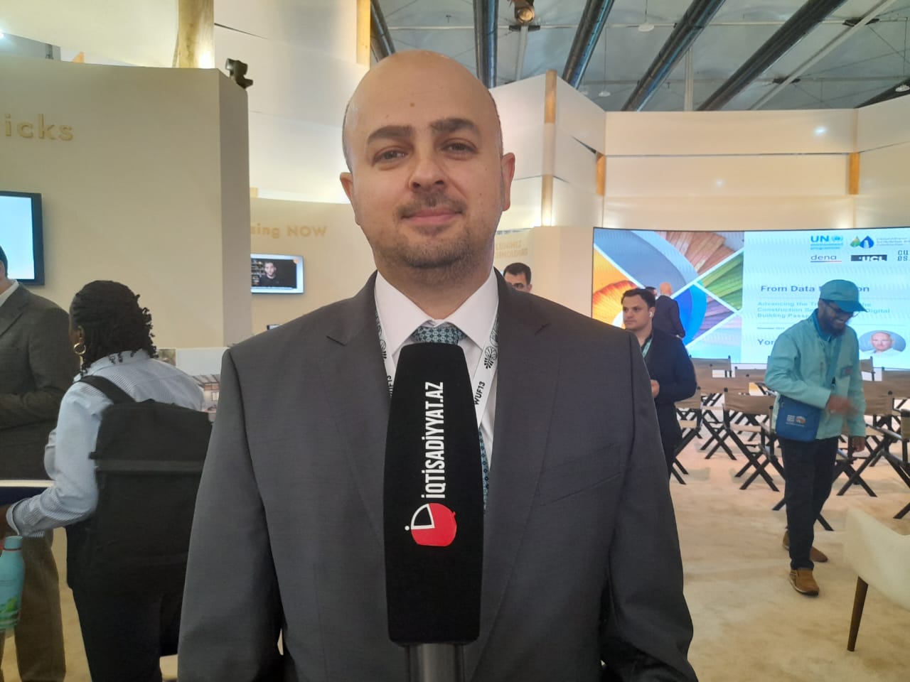 “Dünya Şəhərsalma Forumu çərçivəsində öz təcrübəmizi beynəlxalq tərəfdaşlarla bölüşürük” - Vahid Hacıyev