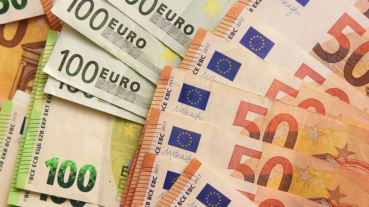 Avrozonanın dövlət borcu ÜDM-in 90%-ni keçəcək