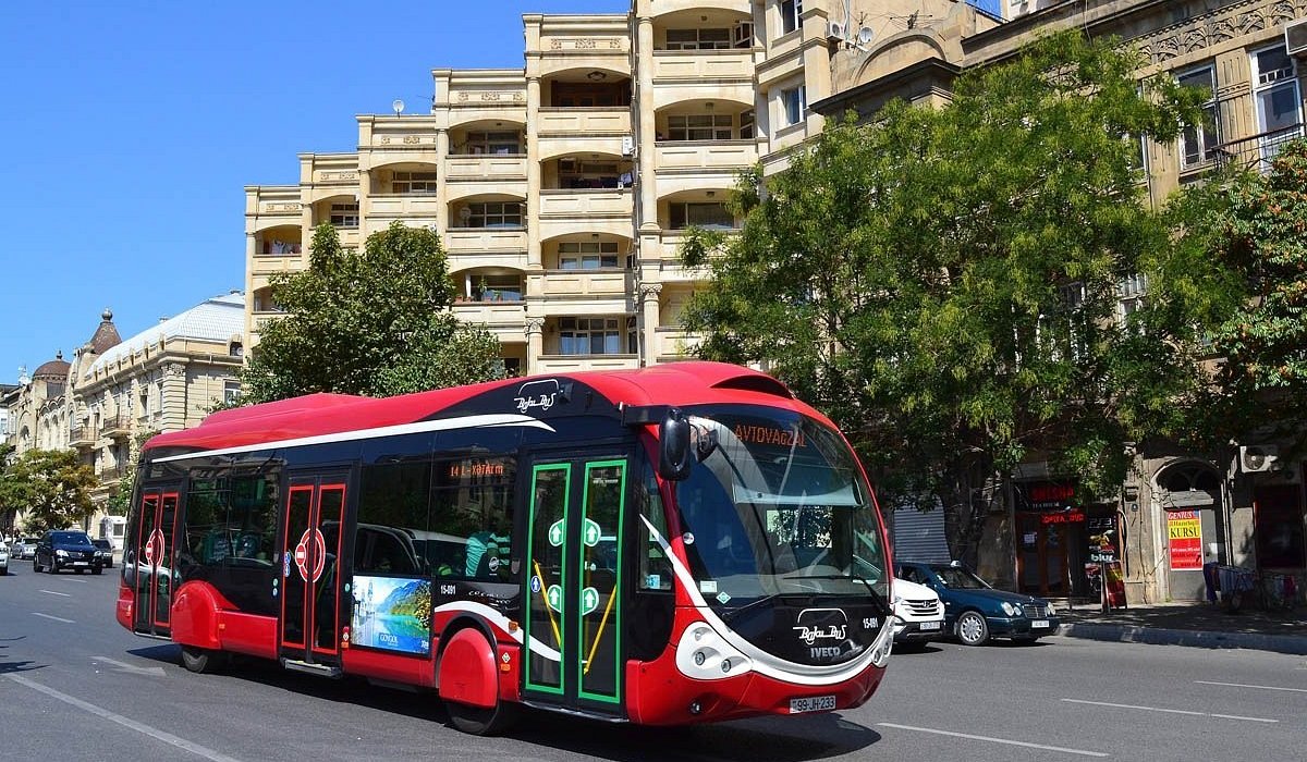 WUF13 ilə əlaqədar dəyişiklik edilən marşrutların fəaliyyəti bərpa edilir