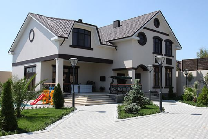 Bakıda bu ərazilərdə bağ evlərinin kirayə qiyməti 10 min manata qədər yüksəlir