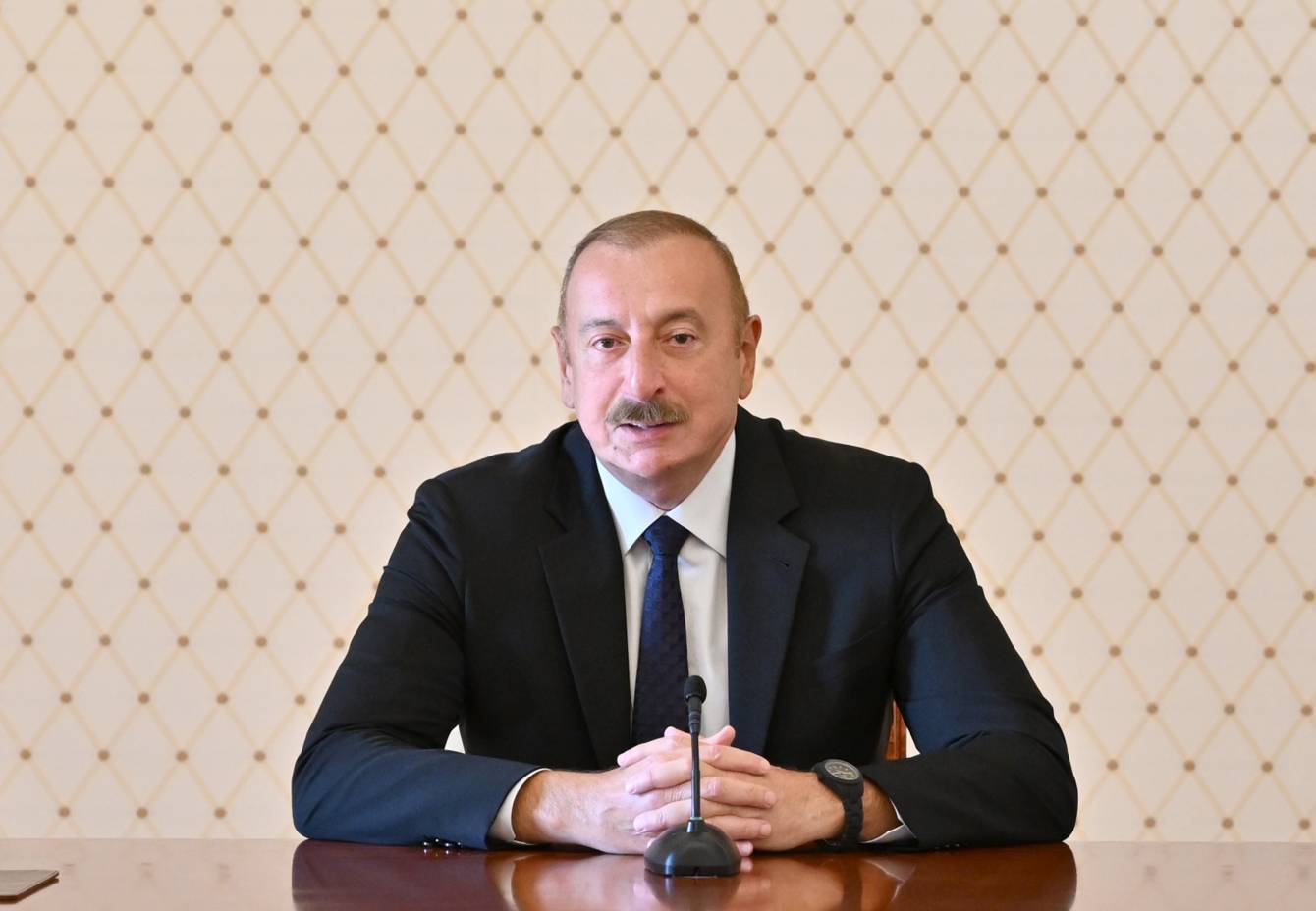 Prezident bir sıra məhkəmələrə sədr təyin edib