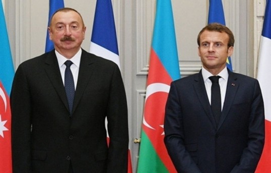 Emmanuel Makron İlham Əliyevə təbrik məktubu ünvanlayıb