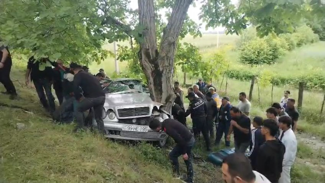 Oğuzda baş verən qəzada 2 nəfər xəsarət alıb