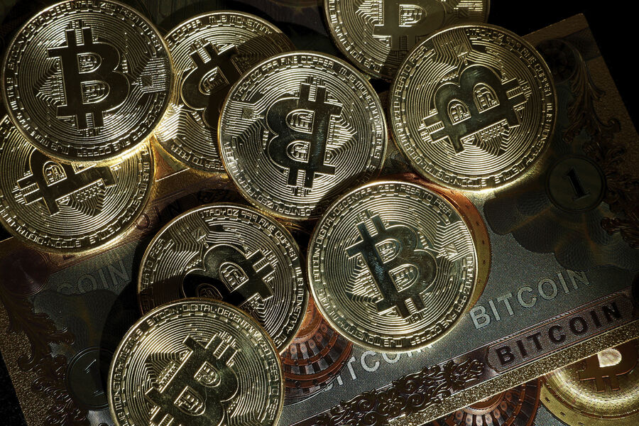 Bitkoinin qiyməti 62 min dollardan aşağı düşüb
