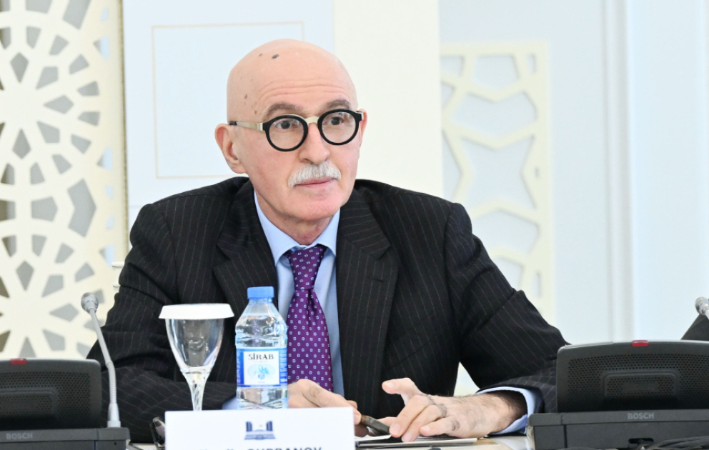 Azərbaycanda orda məktəblərdə TikToka girişə məhdudiyyət qoyulub – Nazir müavini 