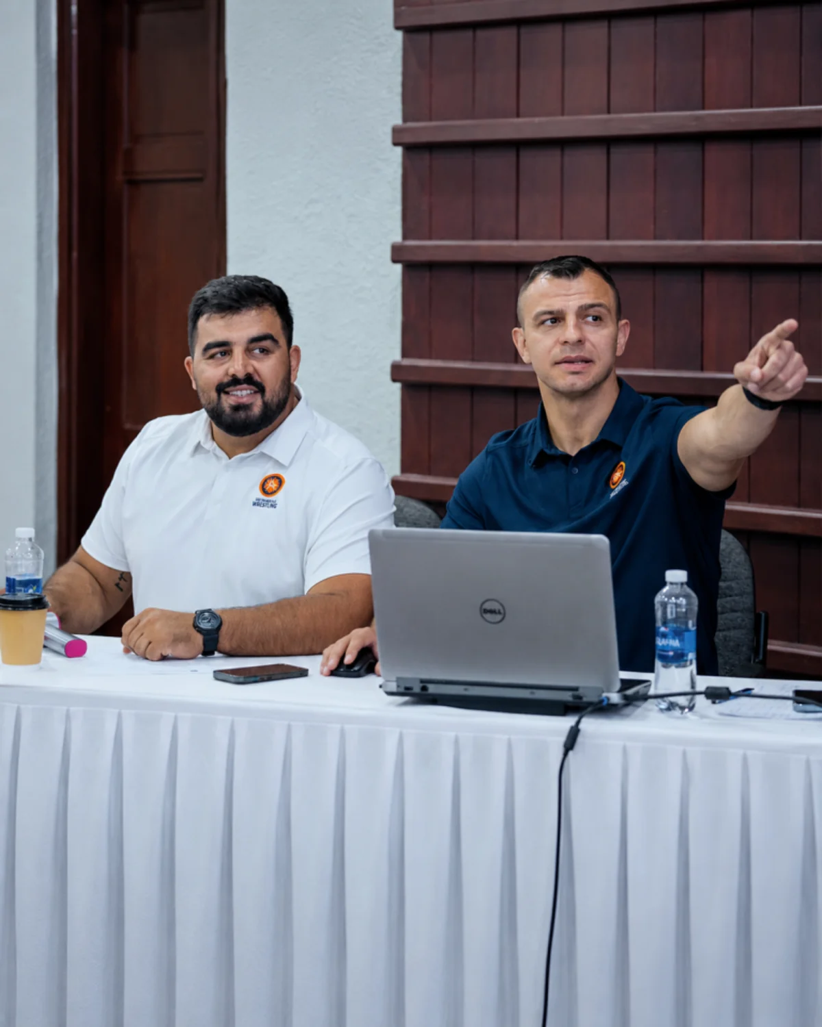 Oyan Nəzəriani Vyetnamda IOC və UWW-nin birgə təşkil etdiyi məşqçilik kursunda təlim keçib
