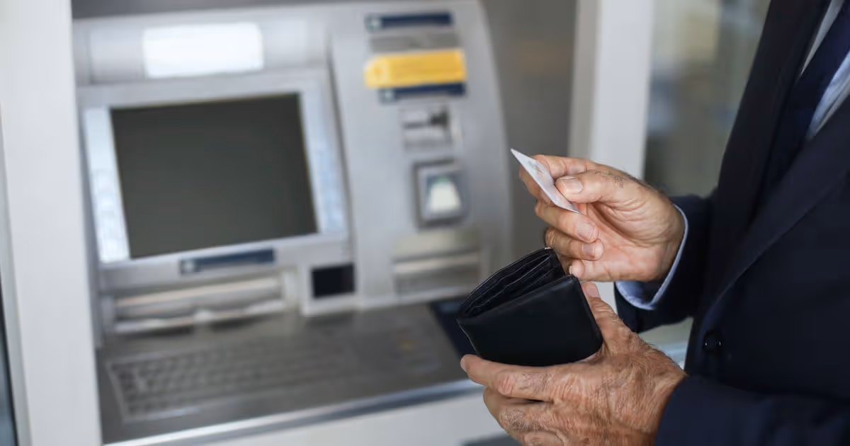 Pensiya və maaşları istənilən bankdan almaq mümkün olacaq