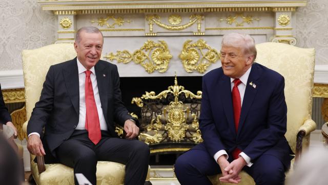 Tramp Ərdoğanı təriflədi