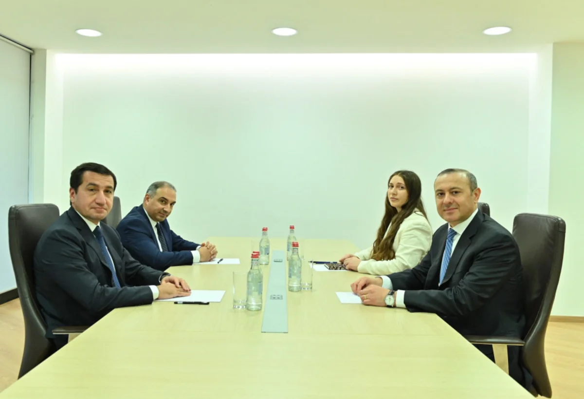 Hikmət Hacıyev ilə Armen Qriqoryan Ermənistanın Dilican şəhərində görüşüb