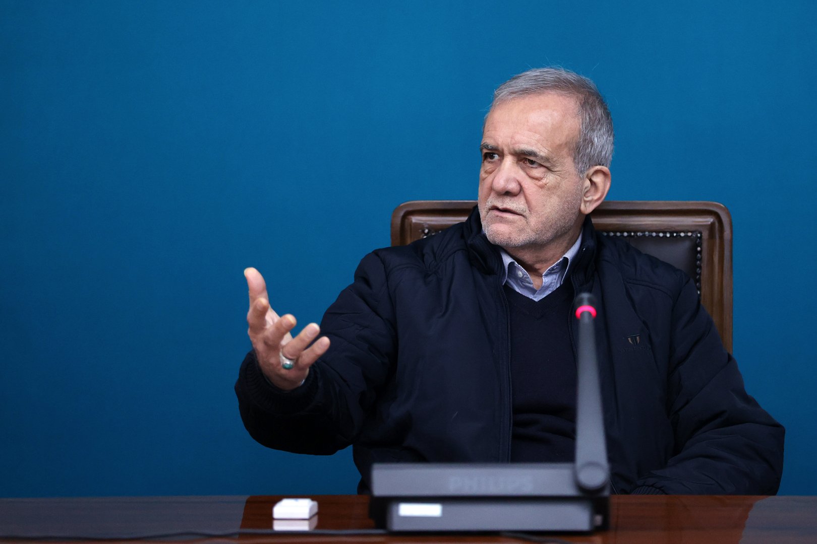 İran ABŞ ilə dialoqu davam etdirmək qərarına gəlib - Pezeşkian
