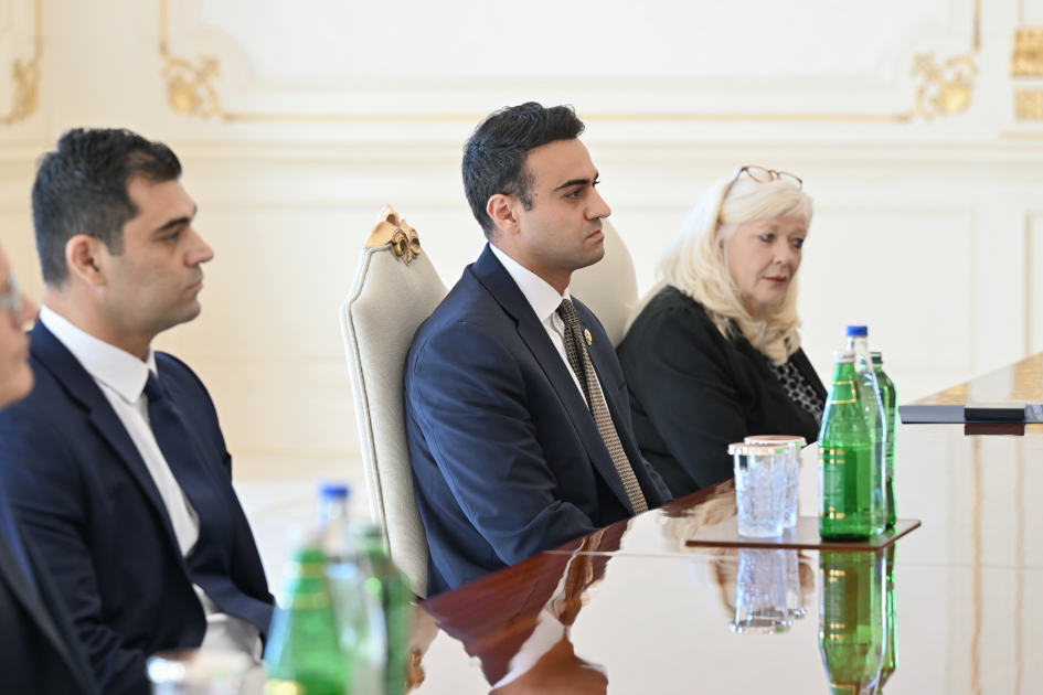 İlham Əliyev ABŞ Konqresinin Nümayəndələr Palatasının üzvünü qəbul edib - Foto 3