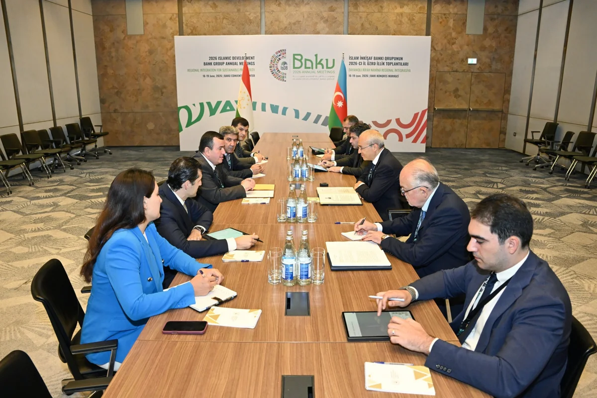 Azərbaycan və Tacikistan iqtisadi əməkdaşlığın prioritet istiqamətlərini müzakirə edib
