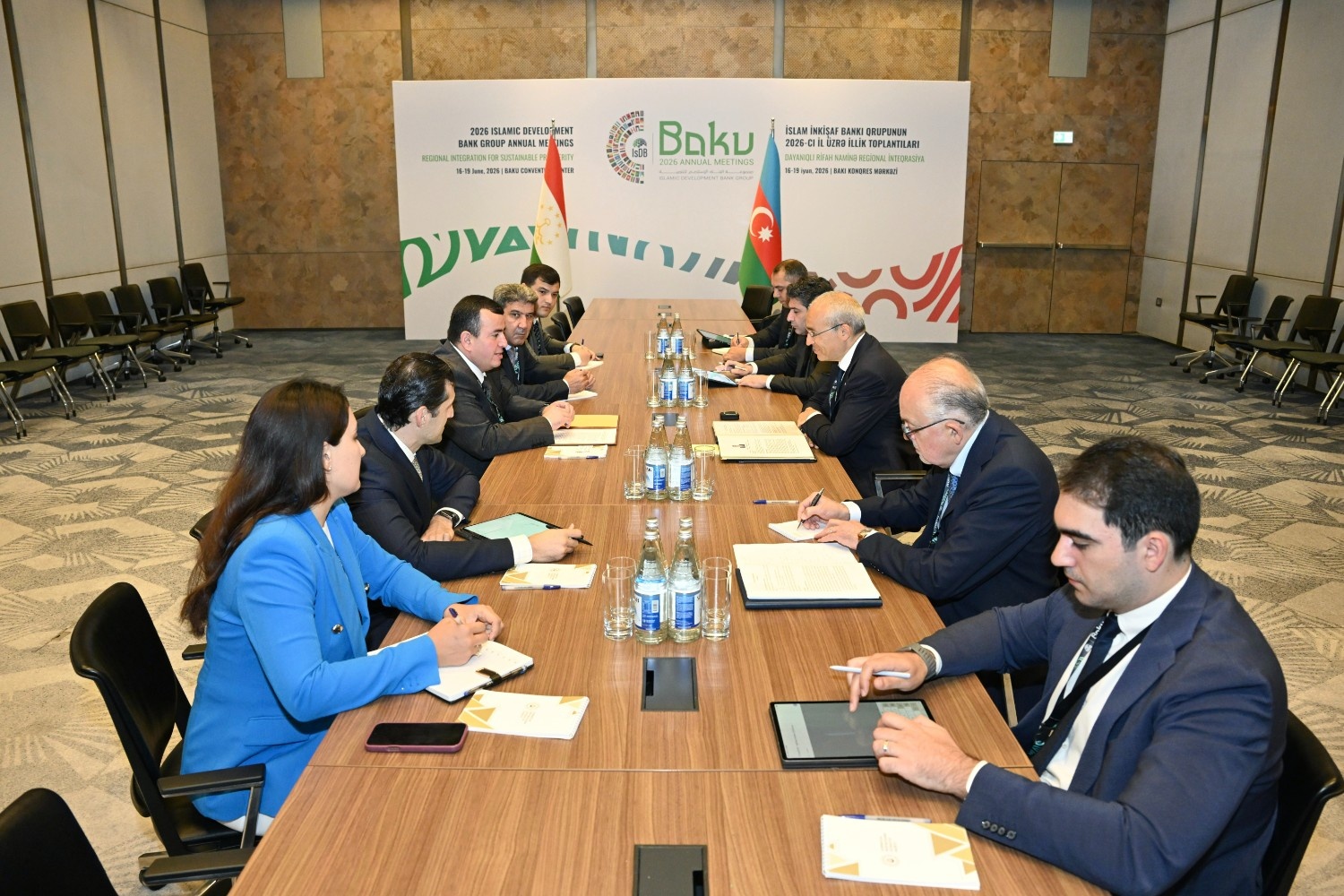 Azərbaycan ilə Tacikistan arasında iqtisadi əməkdaşlıq məsələləri müzakirə olunub