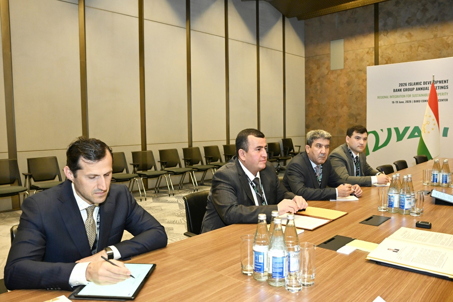 Azərbaycan ilə Tacikistan arasında iqtisadi əməkdaşlıq məsələləri müzakirə olunub - Foto 3