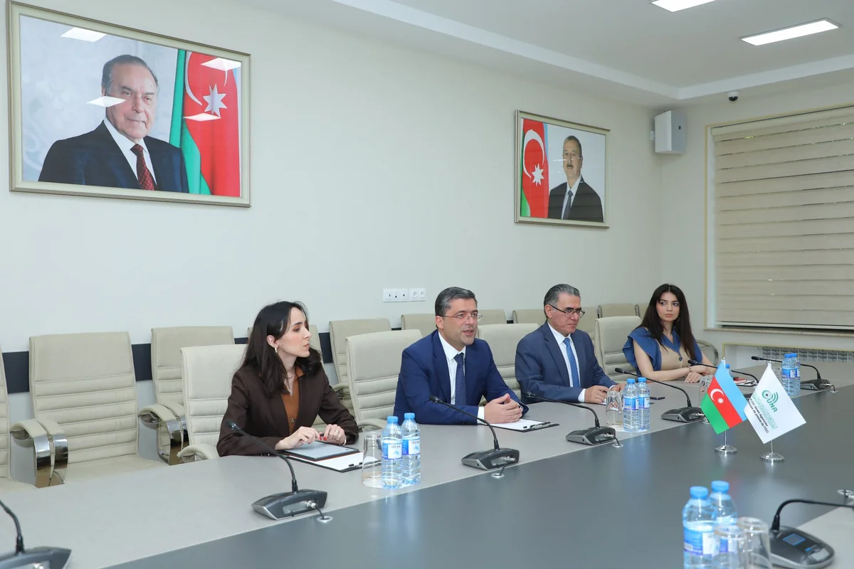 MEDİA-da İsƏT-in Xəbər Agentlikləri Birliyinin baş direktoru ilə ikitərəfli görüş keçirilib - FOTO - Foto 3