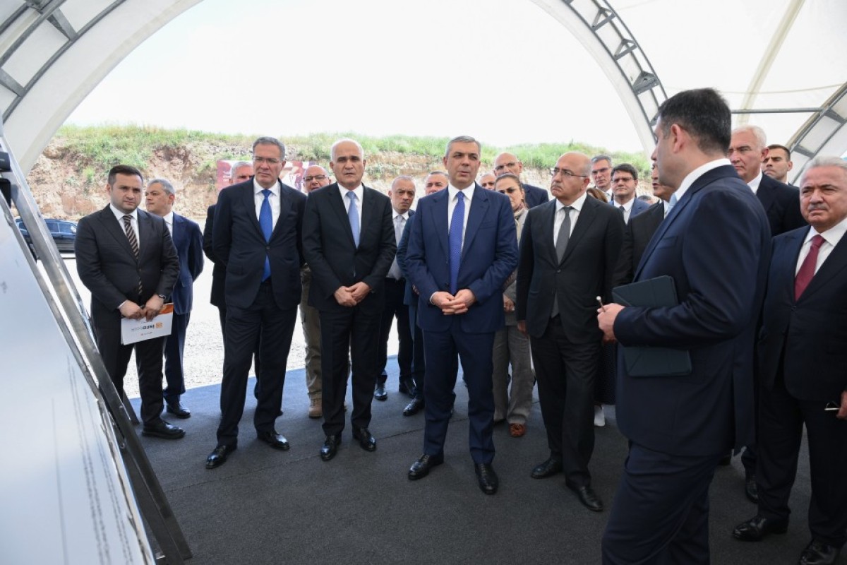 Əlaqələndirmə Qərargahının iclasının iştirakçıları “Dəmirli” Filiz Emalı Kompleksində görülən işlərlə tanış olub