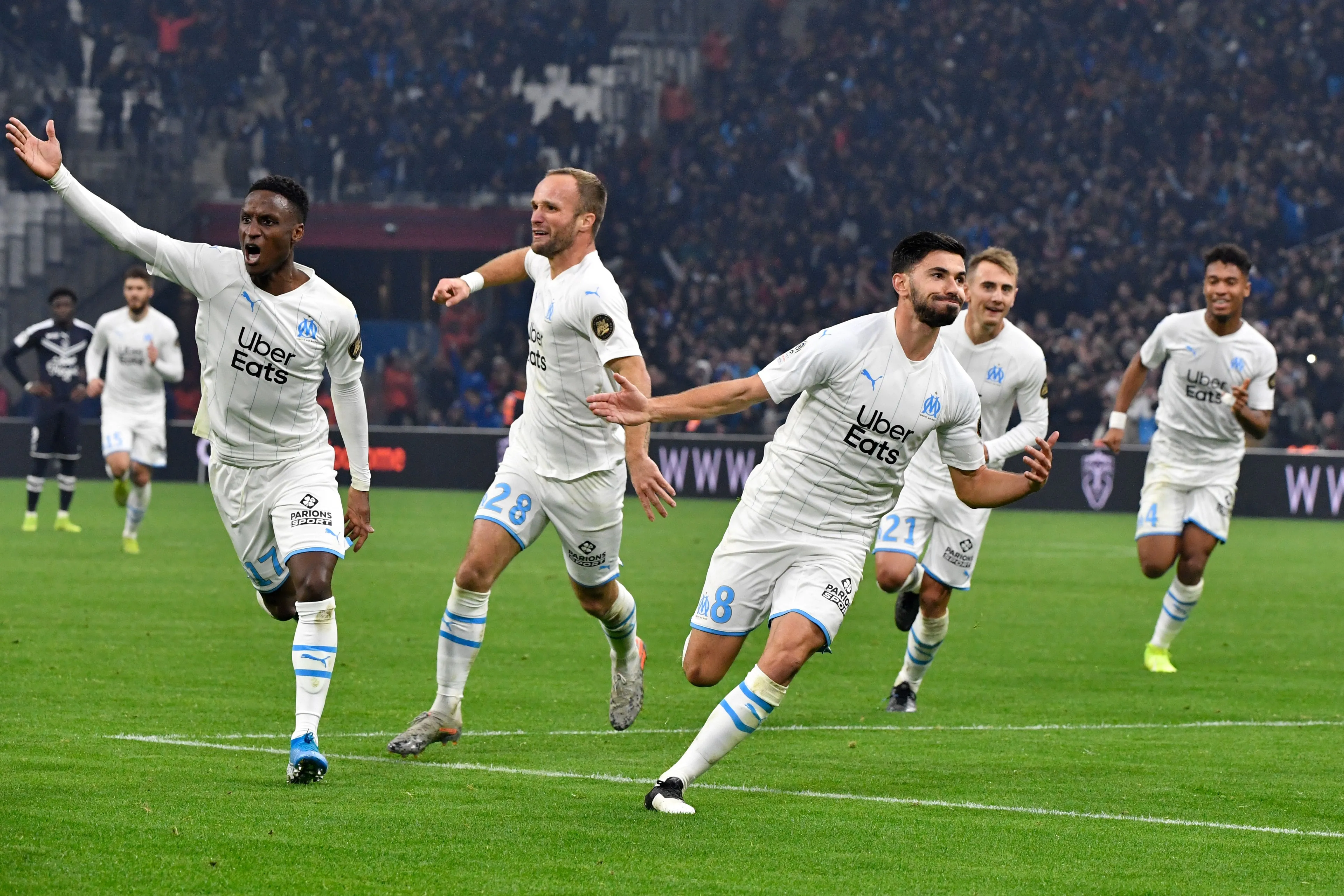 Məşhur futbol klubu 10 milyon avro cərimələndi