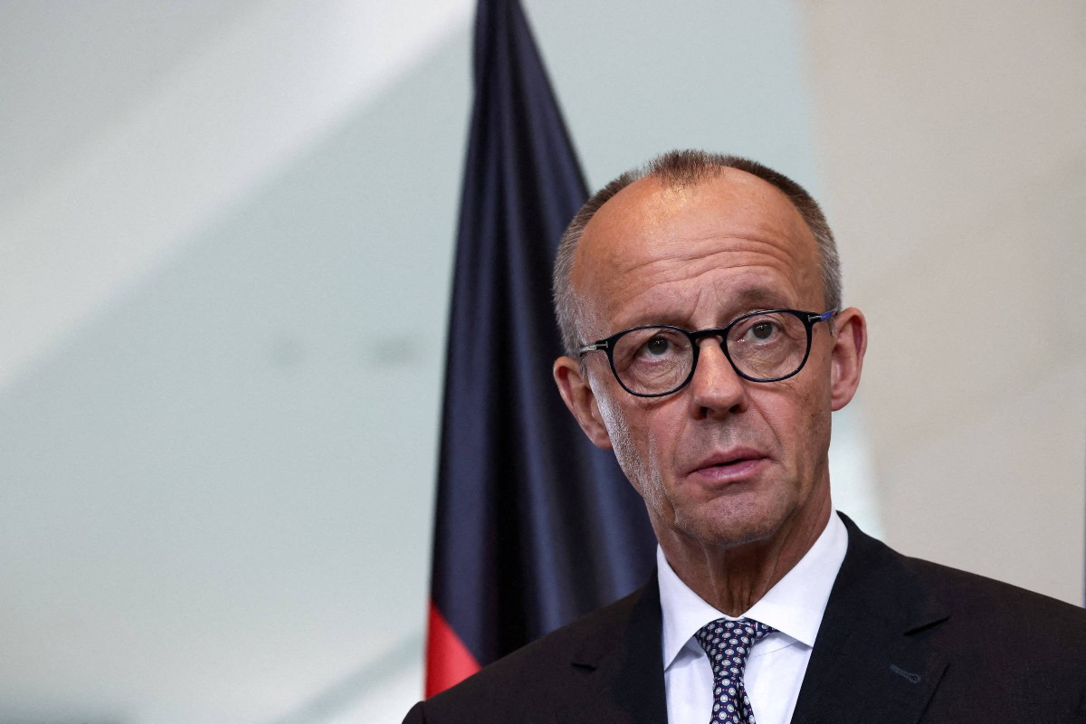 Merz: Ukrayna müharibə vəziyyətində olduğu müddətdə Aİ üzvü ola bilməz