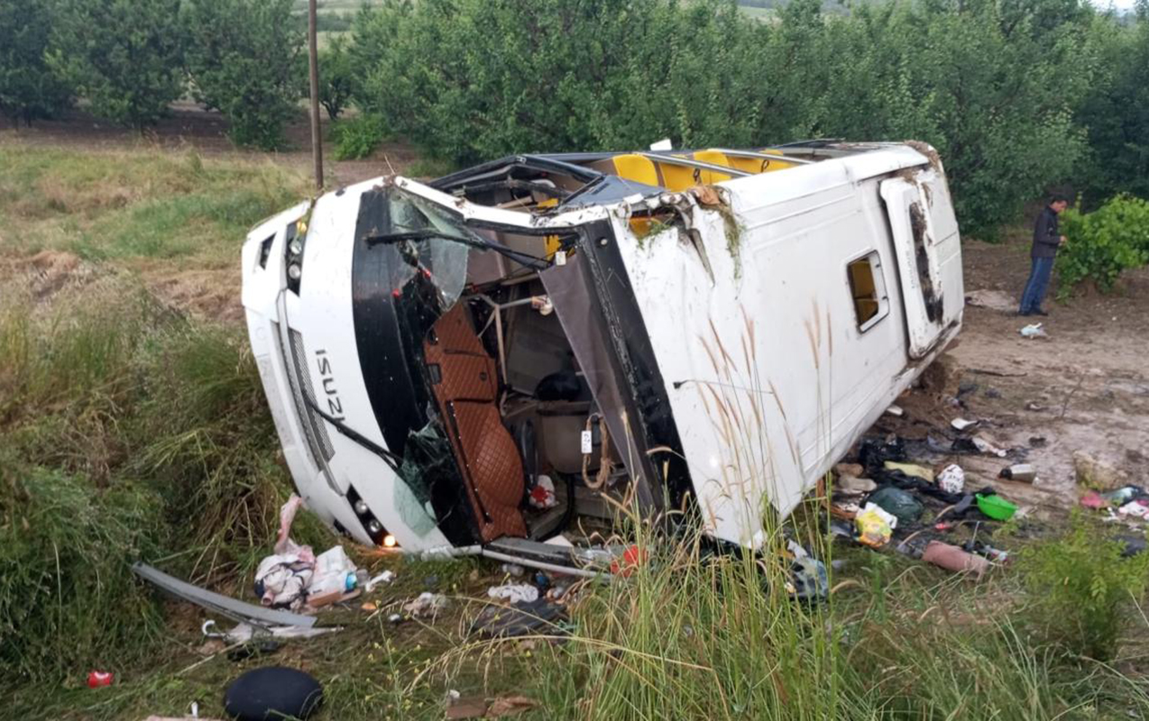 Türkiyədə tur avtobusu aşdı: ölən və xəsarət alanlar var