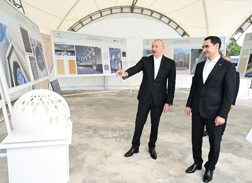 Azərbaycan və Türkmənistan prezidentləri Şuşa məscidində tikinti işlərinin gedişi ilə tanış olublar