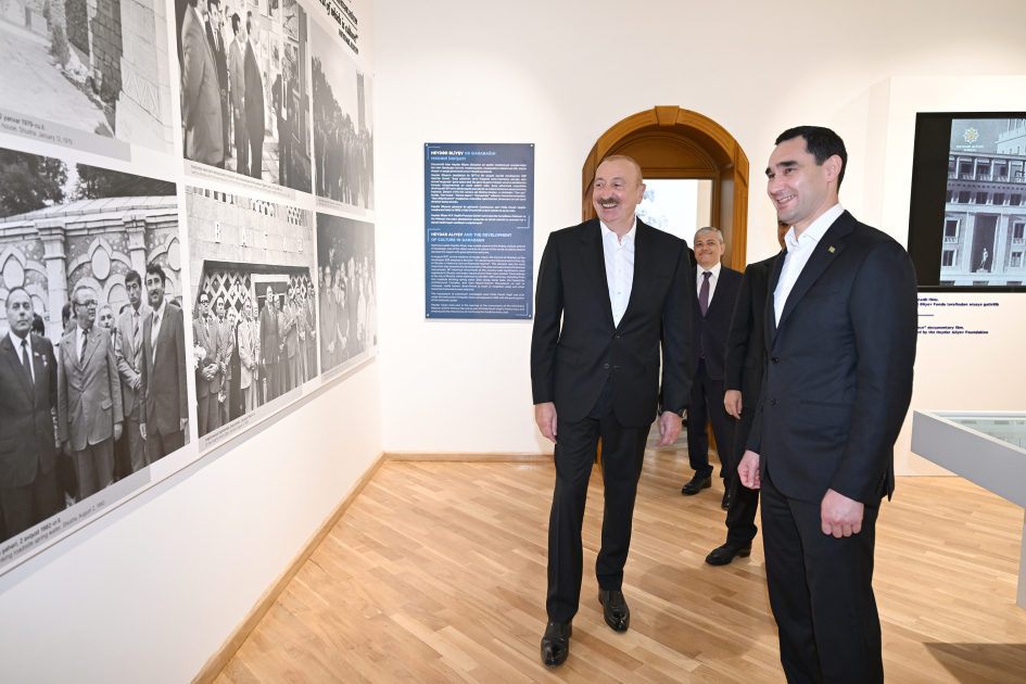 Azərbaycan və Türkmənistan prezidentləri “Heydər Əliyev və Qarabağ” sərgisi ilə tanış olublar - Foto 4