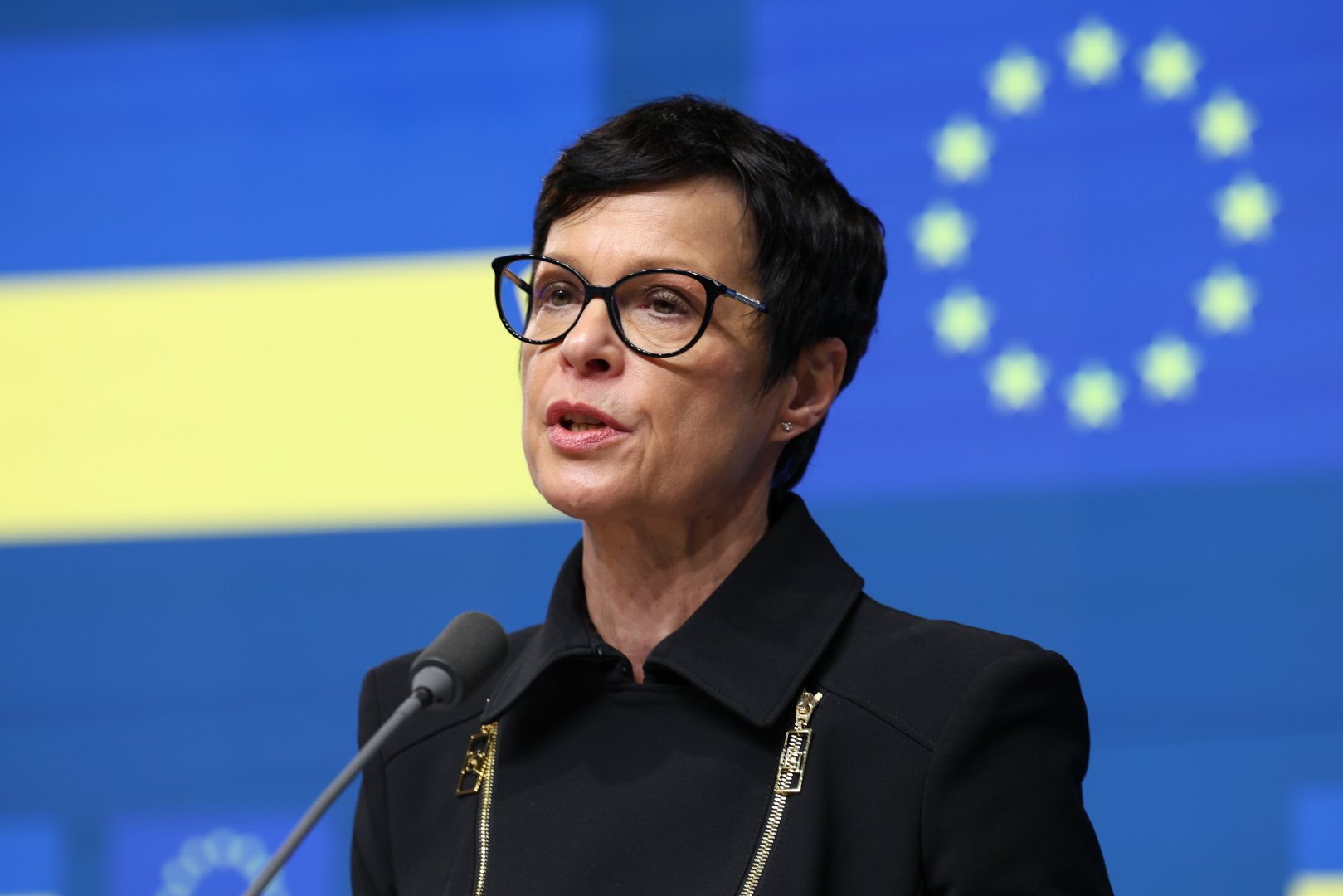 Qafqazdan keçən Orta Dəhliz Avropanın ticarət və enerji gələcəyinin açarıdır - Marta Kos