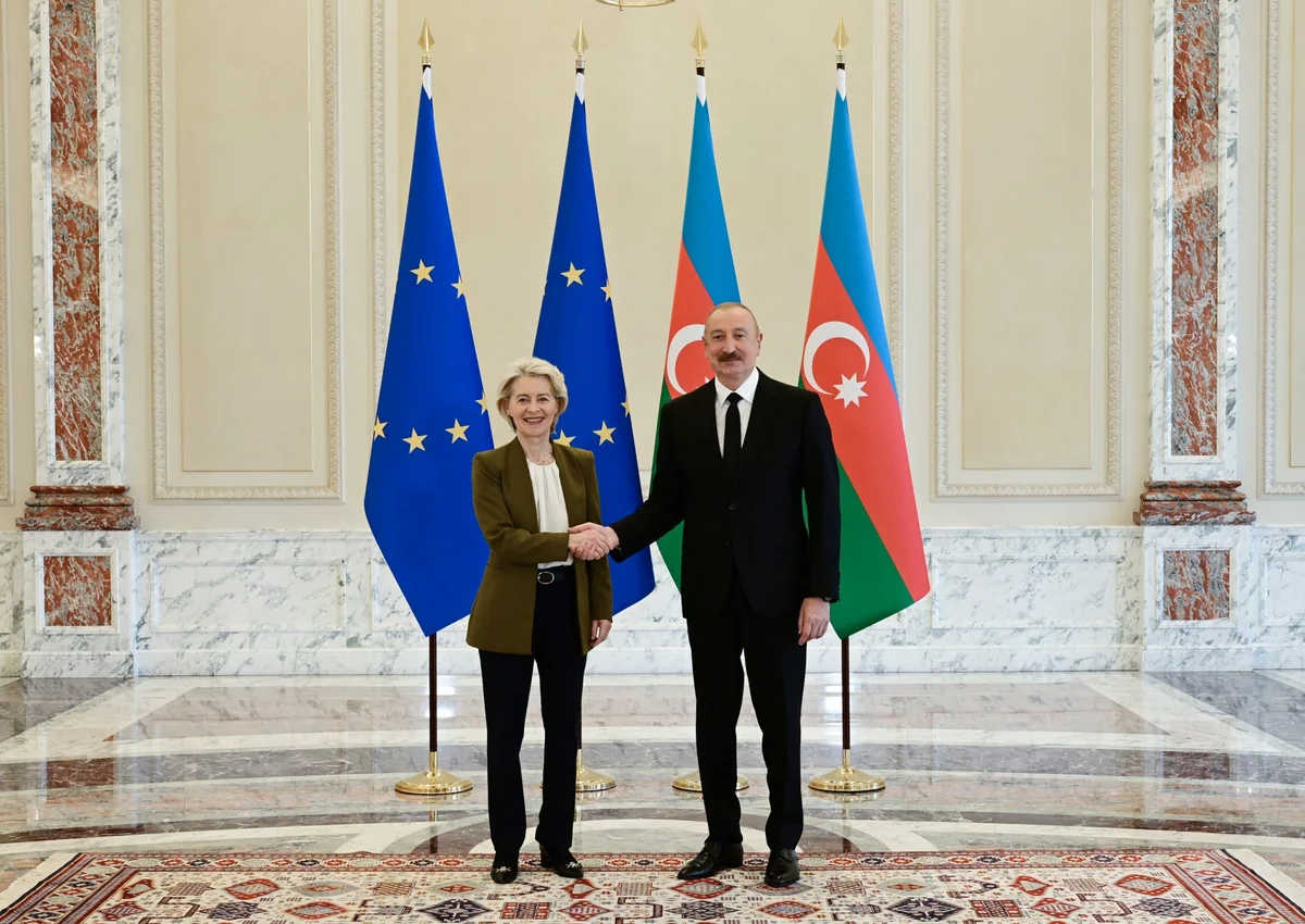 İlham Əliyev və Ursula Fon der Lyayen mətbuata bəyanatlarla çıxış edirlər - CANLI