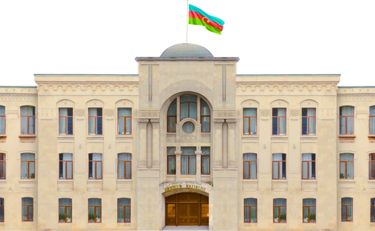 Səhiyyə nazirinin müavinlərinin sayı artırılıb