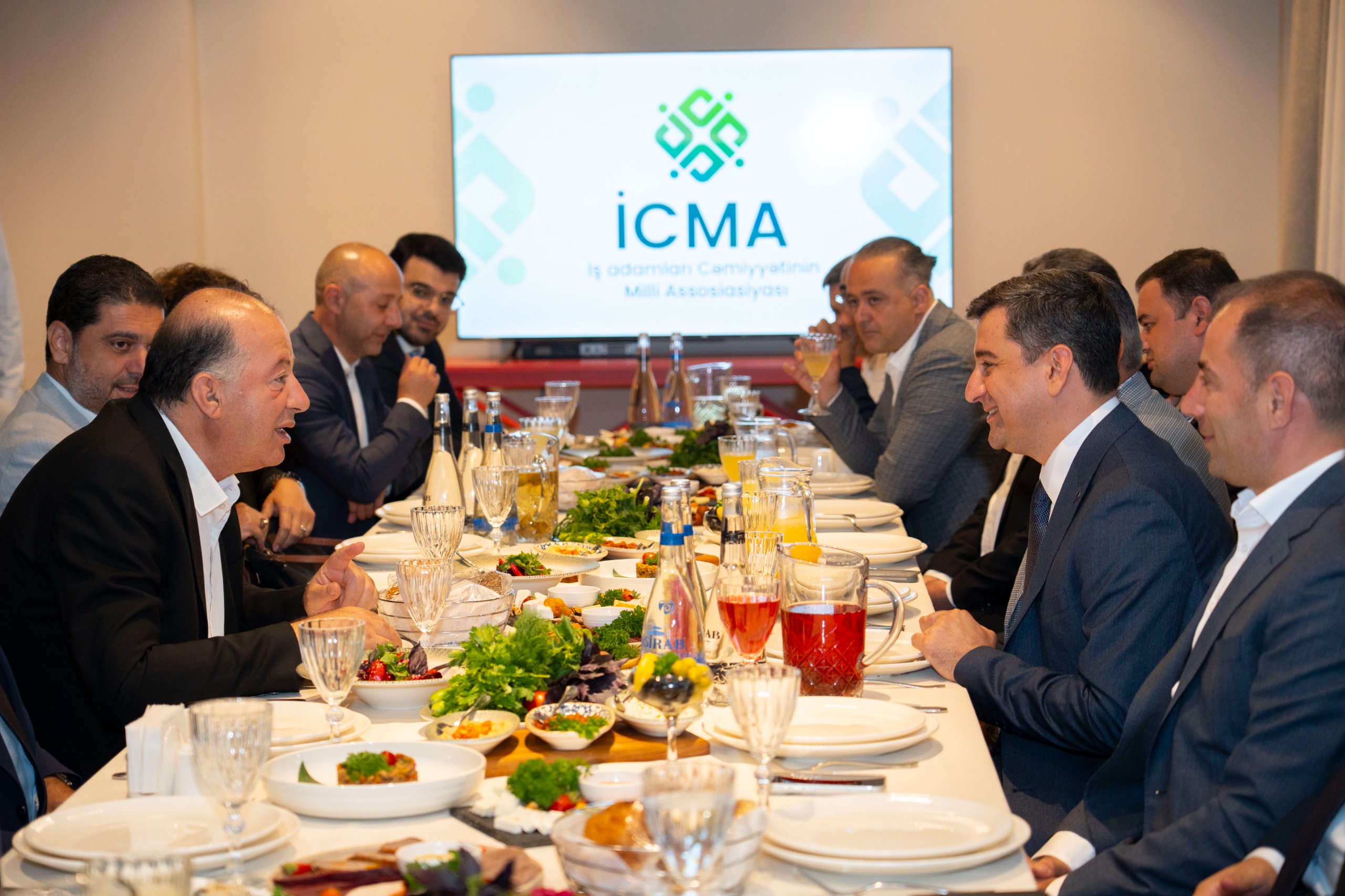 İCMA və “Marsol Group”un təşkilatçılığı ilə Şimali Kiprin səhiyyə naziri ilə görüş keçirilib - FOTO - Foto 4