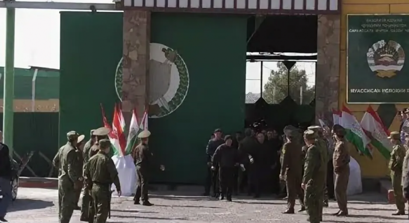 Tacikistanda amnistiya çərçivəsində 2 979 məhkum azadlığa buraxılıb